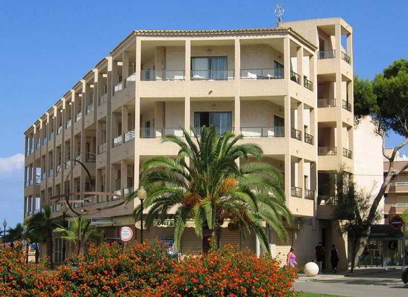 Apartamentos Arcos Playa S'Illot  Extérieur photo